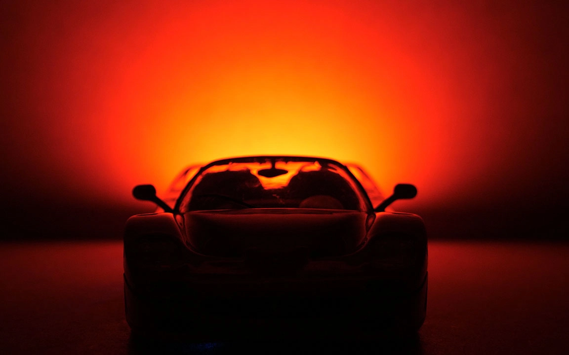 Couverture Ferrari F50 - Communication fictive d'un modèle iconique